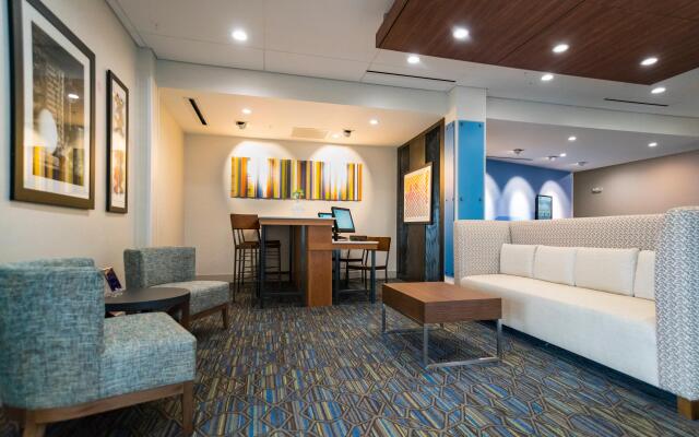 Holiday Inn Express & Suites Southaven Central - Memphis