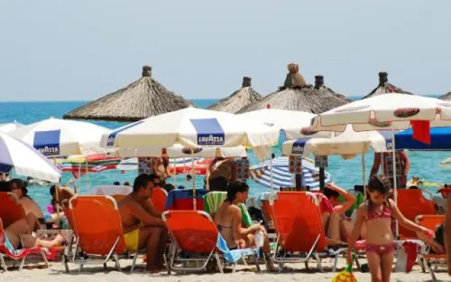 Pantheon Beach Hotel