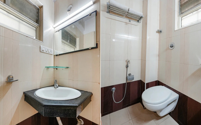Fabhotel Sairam Residency