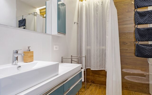 Premium Holiday Home in Santa Maria with Hot Tub