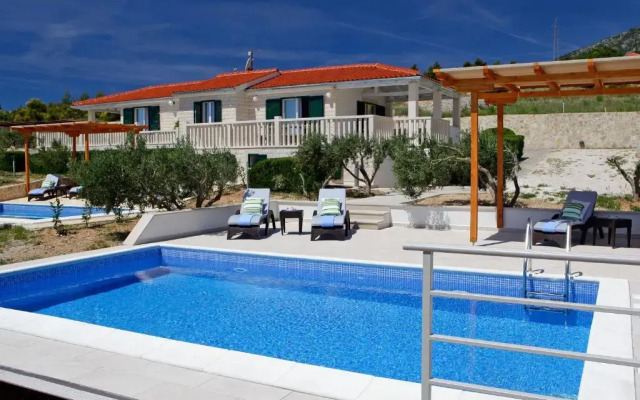 Holiday Homes Oliva