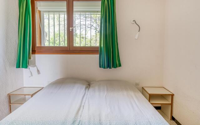 Delightful villa in Prades-sur-Vernazobre with Private Pool