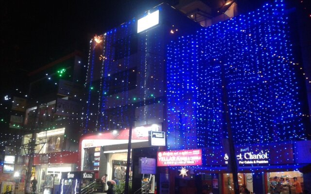 Roseline Suites - A Business Hotel