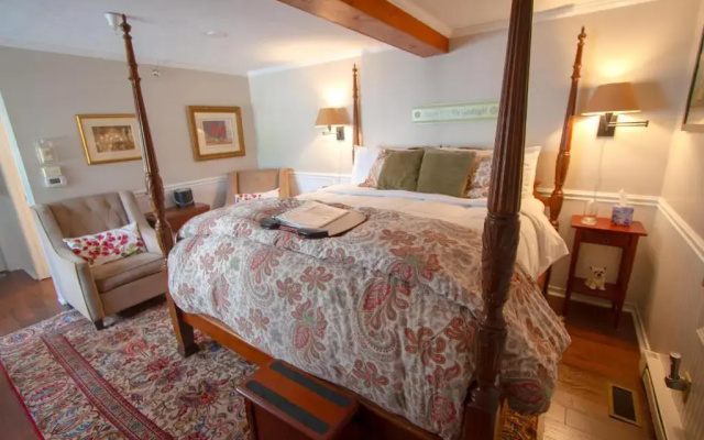 Phineas Swann Inn & Spa