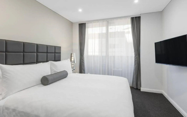 Meriton Suites North Sydney