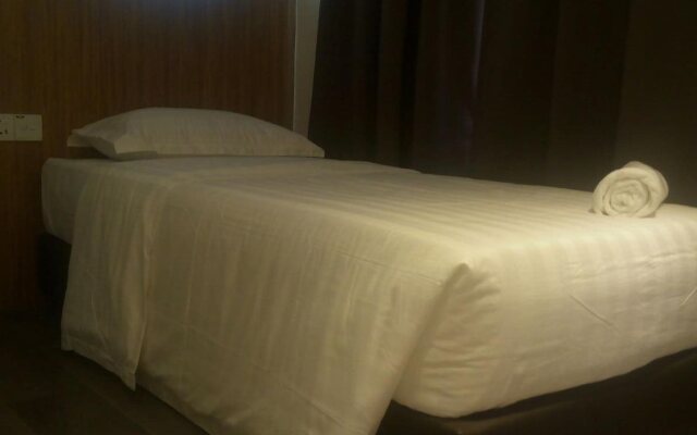 Place2Stay Gong Badak