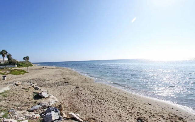 1039 Beach Front 2 Line Penthouse