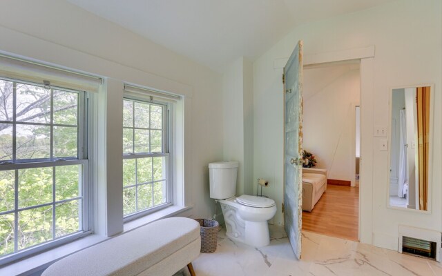 Quaint Goshen Apartment w/ Patio!