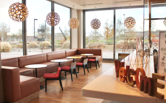 ibis Styles Guyancourt Versailles