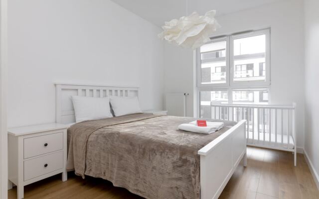 Rozlogi Sunny Apartment