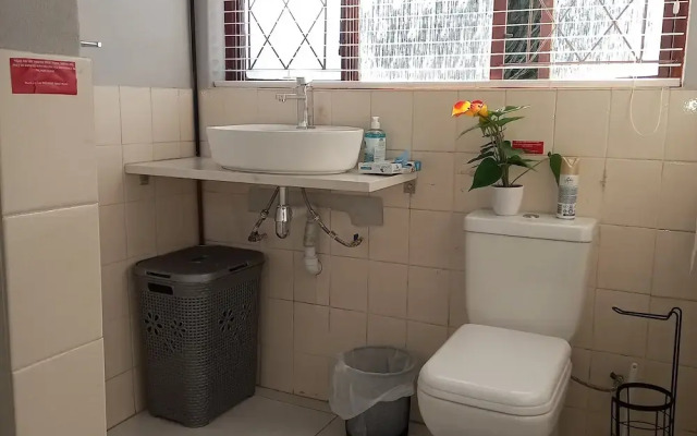 Crest Farm - Self-catering 2-bedroom, Wi-fi, Views, Swiming Pool