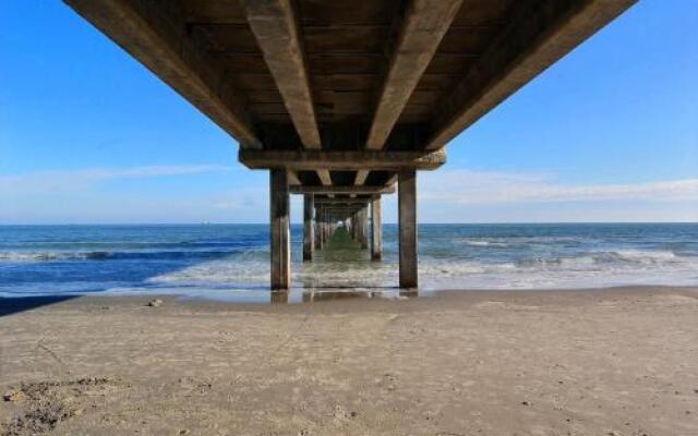 Courtyard #123 Condo