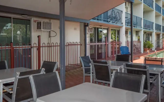 Cairns Holiday Lodge