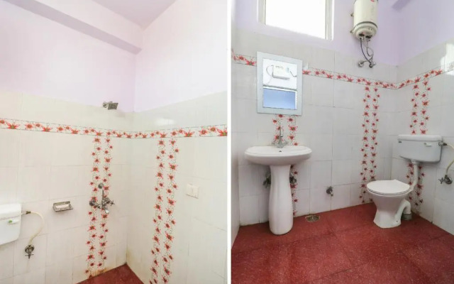 Hotel Neevia by OYO Rooms