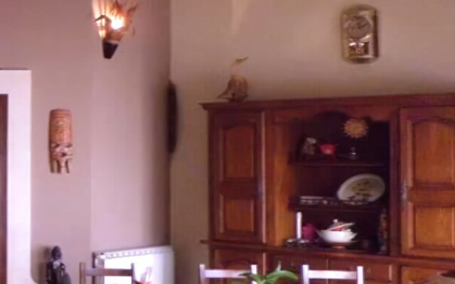 villa climatisée grande piscine 6-8 pers sans vis à vis