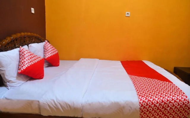 Rita Guesthouse by OYO Rooms