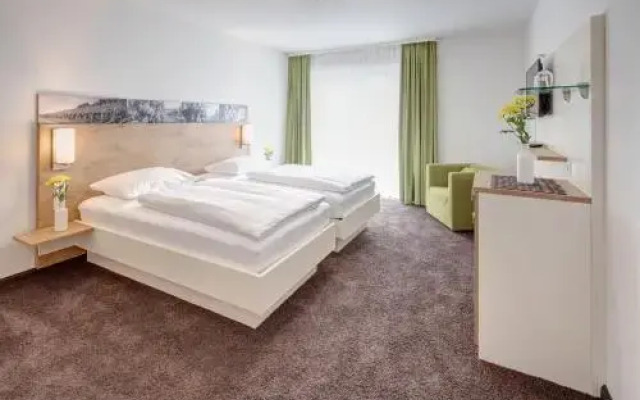 Vinotel Heinz J. Schwab