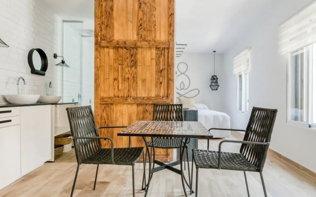 Cozy Holiday Apartment With Terrace and BBQ