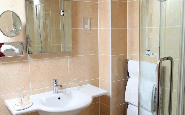 Best Western Old Tollgate Hotel & Restaurant