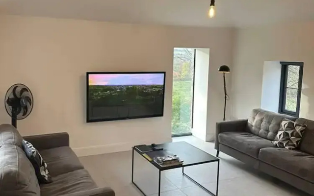 3 Bed Barn - Pets - Smoking - Garden - Parking