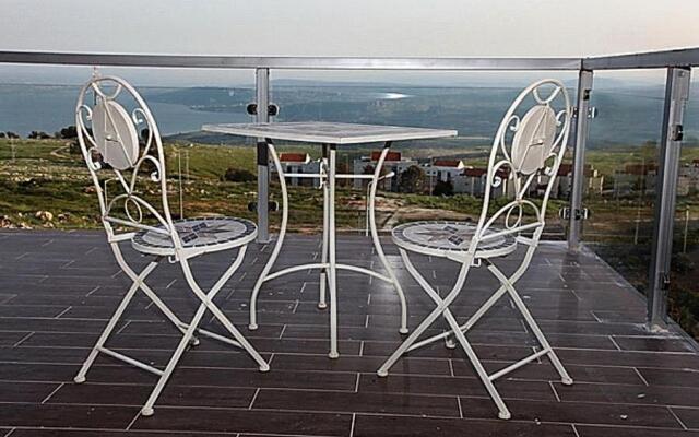 A Window to Kinneret