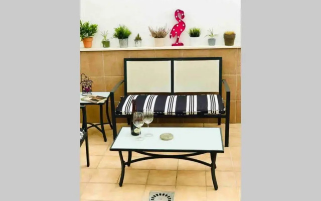 “SMILE NERJA” chic apartment with WIFI, 4 guests