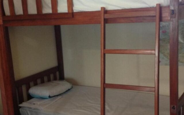 Yaxche Centro Hostal y Camping