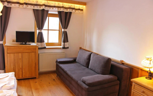 Amadelodge