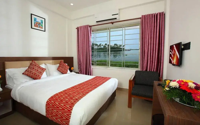 OYO 11996 Trium Resort