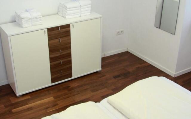 Livingston Apartment Palace