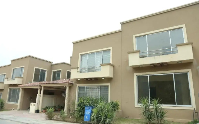 Butterfly Guest House Phase 7 Bahria Town