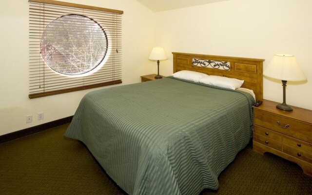 Sierra Lodge