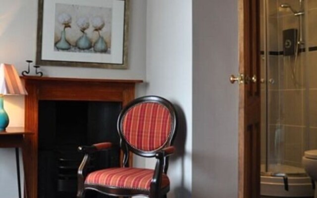 Old Ivy House Bed & Breakfast