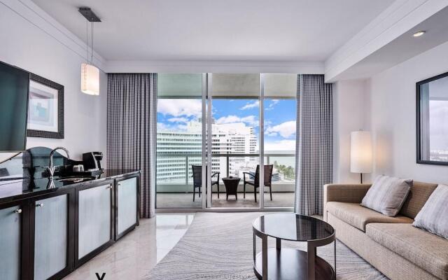 Fontainebleau Suites by Vesper