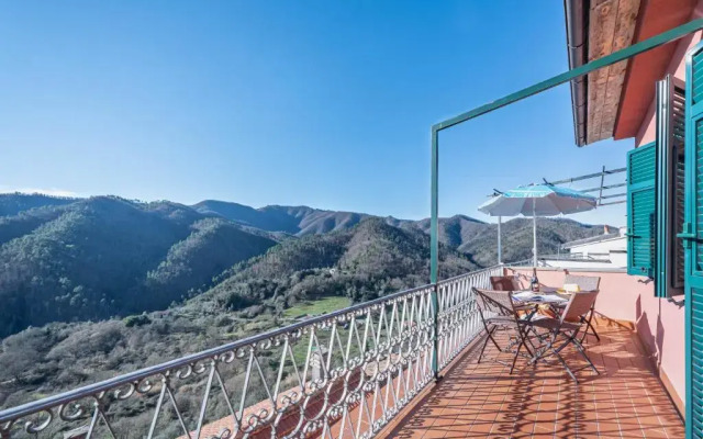 Alpi Apuane Panoramic Apartment