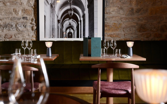 Cour des Loges Lyon, A Radisson Collection Hotel