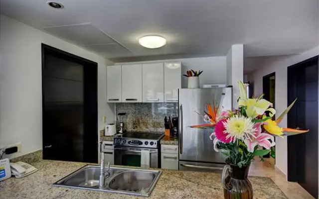 Elements 116 by Tripintravel