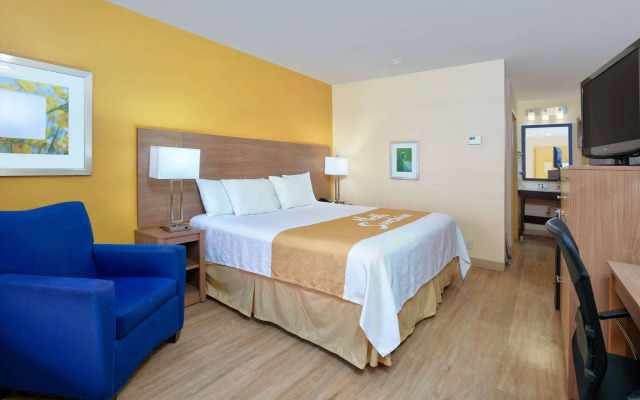 Days Inn by Wyndham Batesville