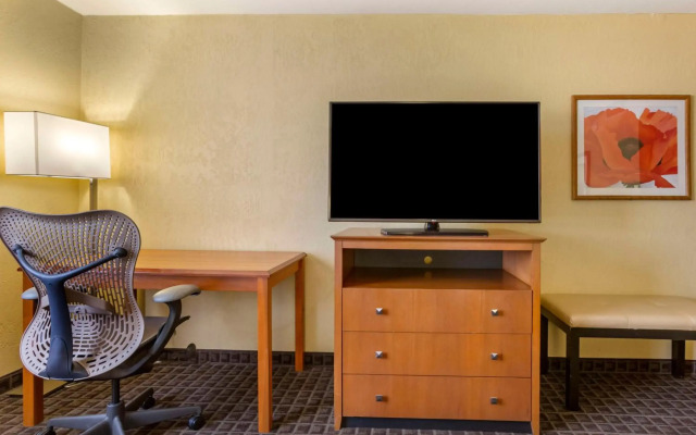 Best Western Plus Scottsdale Thunderbird Suites
