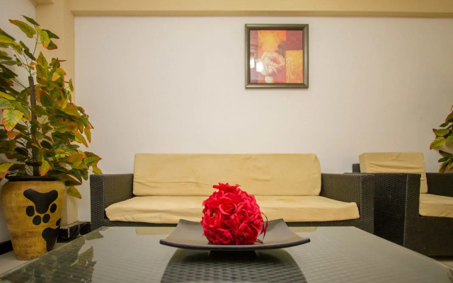 Meru Paramount Hotel