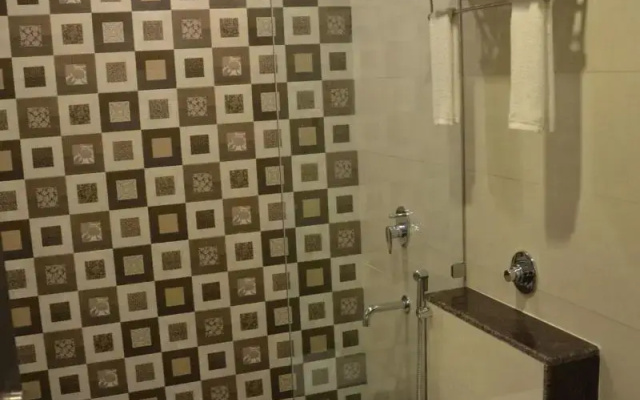 Click Hotel Sagar Plaza Chakan, Pune