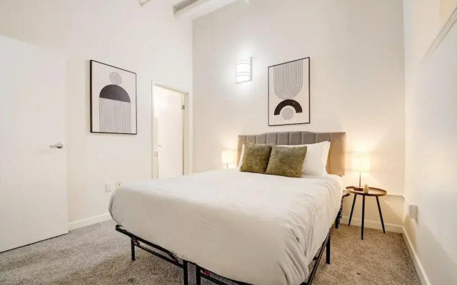 CozySuites The Block Skybridge Access
