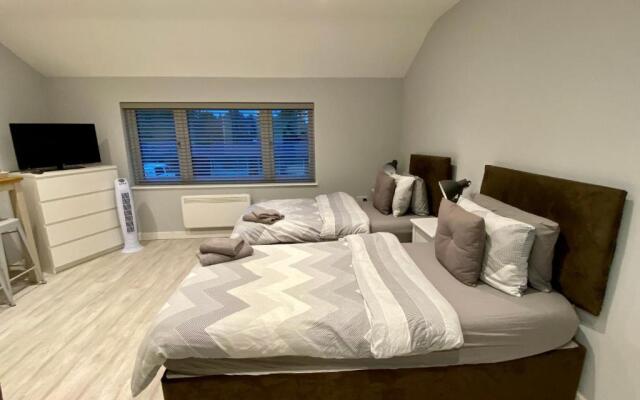 Southernwood - Garden Lodge 14