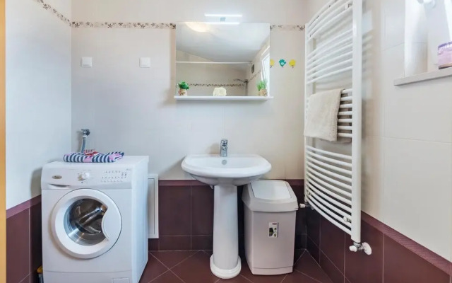 Beautiful Apartment in Pula With Wifi and 2 Bedrooms