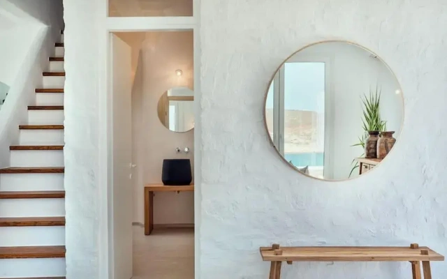 Private Villa Beachfront 30steps to Alemagou Beach