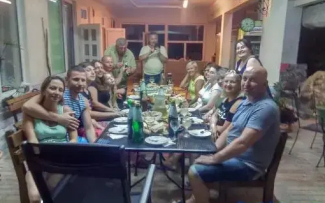 TJ Guest House