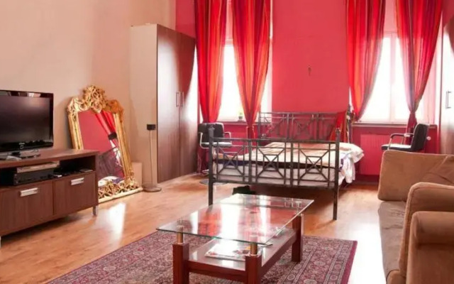 Sfatului Apartment