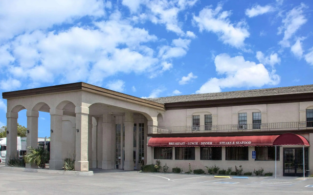Knights Inn Pico Rivera