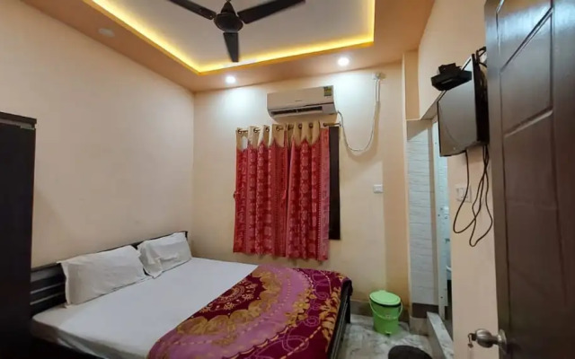 Goroomgo M S M Residency Puri