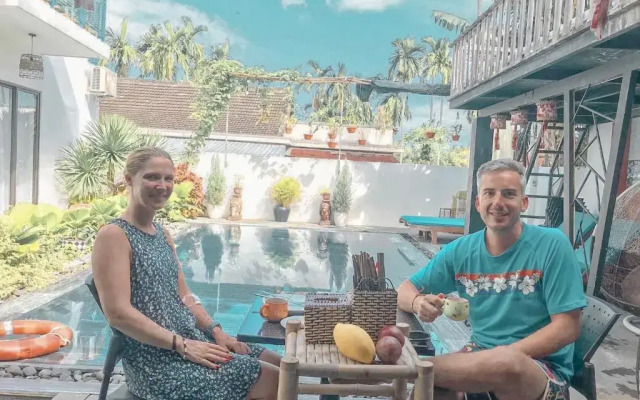 Sunny Riverside Homestay